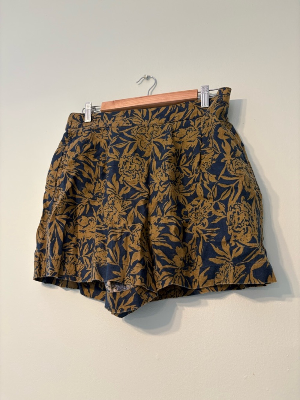 Madewell Navy & Mustard Floral High-Waist Shorts- 100% linen